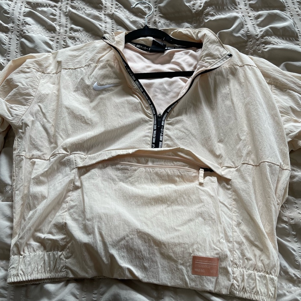 NIKE FUTBOL LONG SLEEVE PEACH SWEATSHIRT CROP TOP size small